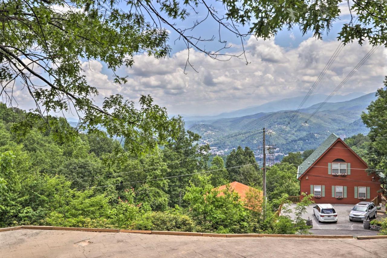 Gatlinburg Chalet Hot Tub, Sauna And Mountain View Εξωτερικό φωτογραφία